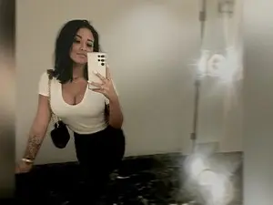 Myfreecams Free Live Porn of LuciannaLayne