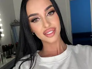 Myfreecams Live Porn of KairaAndrews