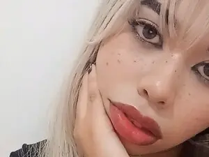 Myfreecams Sex Chat of Kitty_Burn