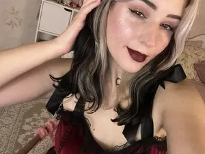 Myfreecams Watch Live Sex Cams of LissaLucy