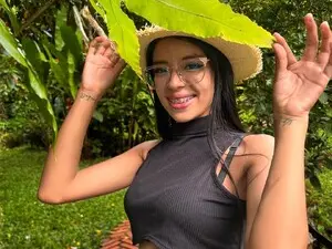Myfreecams Live Sex of Iris_8
