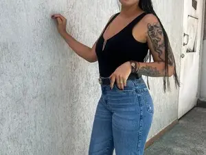 Myfreecams Sex Cam of LorennaHdez