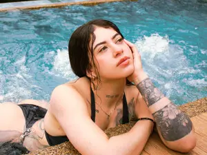 Myfreecams Private Sex Chat of Alicee_Vixen