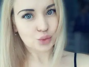 Myfreecams Free Porn Cam of IamYourSoul