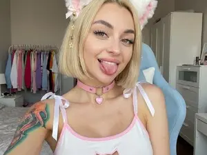 Myfreecams Best Webcam of YourLizzyDoll