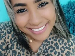 Myfreecams Sex Chat of QeenxNefertit