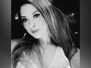 Myfreecams Live Sex Cam of lyllyam