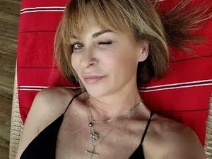 Myfreecams Watch Live Sex Cams of Evolett