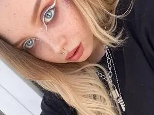 Myfreecams Nude Webcam of MonaLauu