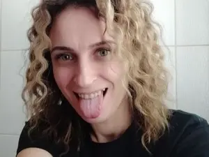 Myfreecams Live Sex Cam of SICRET_VENUS