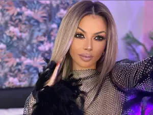 Myfreecams Live Porn of Lara_Amos