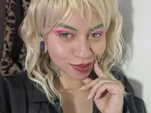 Myfreecams Live Sex Cam of Midory