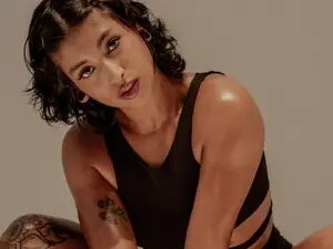 Myfreecams Watch Live Sex Cams of LollaBye