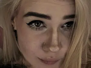 Myfreecams Watch Live Sex Cams of RedVelveten