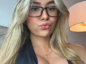 Myfreecams Live Porn of Misslatin