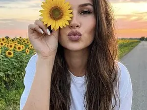 Myfreecams Sex Cam of Sexy_Ukr