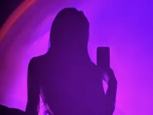 Myfreecams Adult Webcam of Adri_sweetie