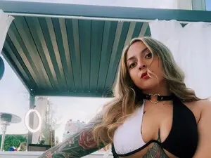 Myfreecams Nude Webcam of AriFoxGirl