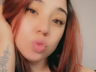 Streamate Live Sex Cam of Ninalovez