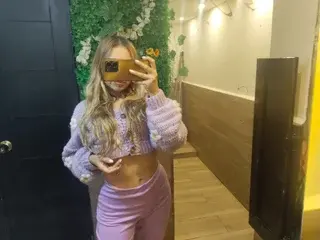 Streamate Private Sex Chat of RainbowLov21