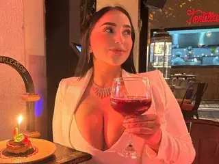 Streamate Adult Video Chat of IriisEvans