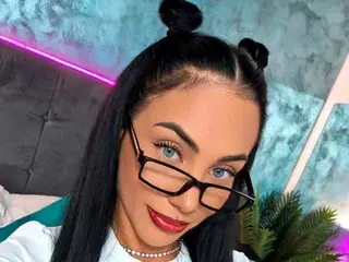 Streamate Free Live Porn of Hazzell