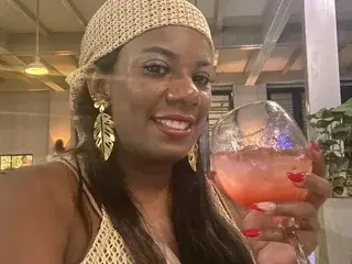 Streamate Live Sex Cam of NahomiWhesley