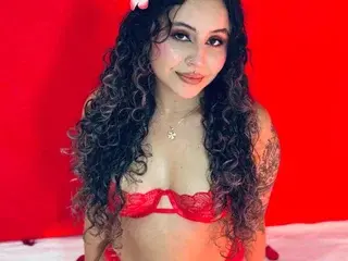 Streamate Sex Chat of TinyLoveee