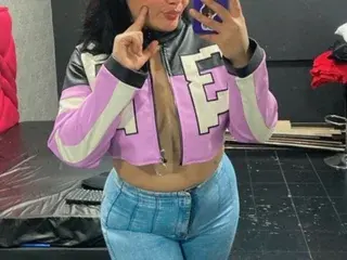 Streamate Sex Cam of Nicol_Holmes