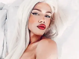 Streamate Live Sex of skinnylegendd