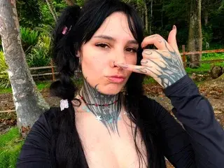 Streamate Free Live Porn of Tiny_ink