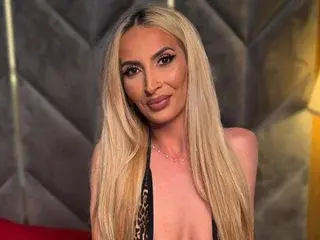 Streamate Nude Webcam of AlexaBarnes