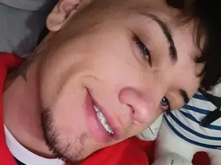 Streamate Free Porn Cam of Y_apolo33