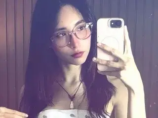 Streamate Private Sex Chat of doll_bella