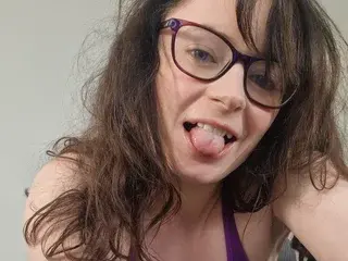 Streamate Free Porn Cam of LucieWinters_UK