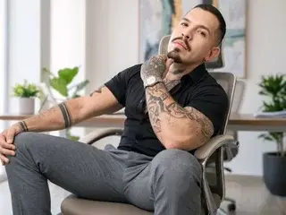 Streamate Private Sex Chat of Adil_nova_lock