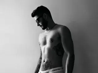 Streamate Live Sex Cam of Elon_coxx