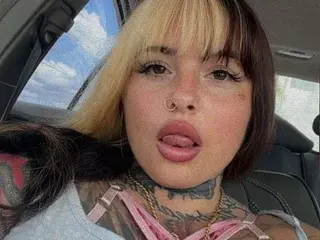 Streamate Watch Live Sex Cams of HoneyDripsOnYou