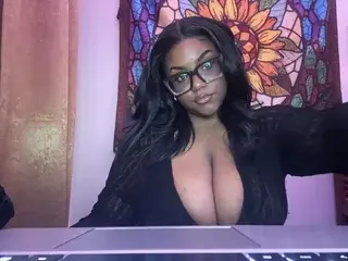 Streamate Live Sex of MiyahPixel