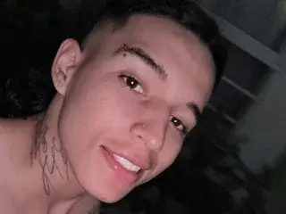 Streamate Free Live Porn of NoahThomsonX