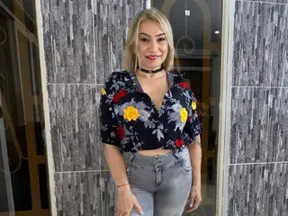 Streamate Sex Cam of KristalCyrus