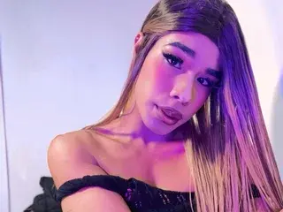 Streamate Best Webcam of SweetsIvonnyts
