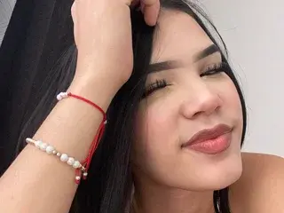 Streamate Sex Cam of Zhazary_ggh
