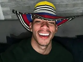 Streamate Live Porn of EDWARD24