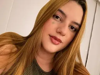 Streamate Nude Webcam of HaileiTimms