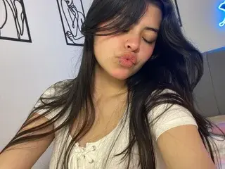 Streamate Live Sex Cam of PaulinaMoure