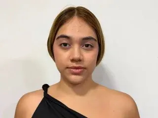 Streamate Sex Cam of KiaraSans90