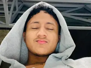 Streamate Live Sex Cam of Leoo_hot