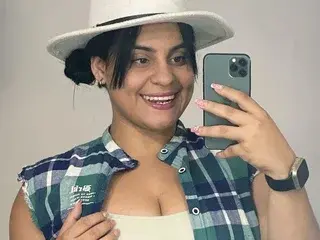 Streamate Sex Chat of Violethrousse