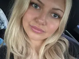 Streamate Live Sex Cam of Barbiebby21
